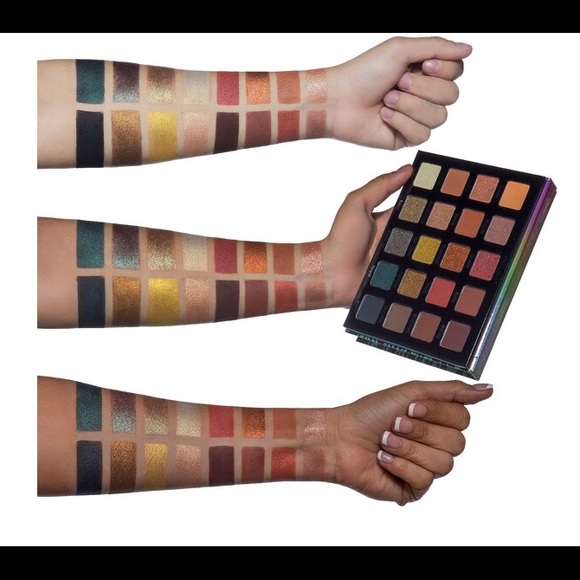 NIB Violet Voss PRO Like A Boss palette - Picture 2 of 4